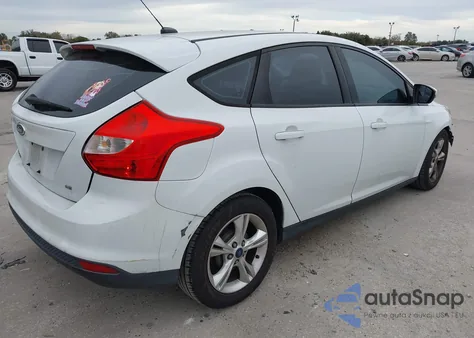 2014 Ford Focus Se z USA, uszkodzony, nr VIN 1FADP3K24EL319426